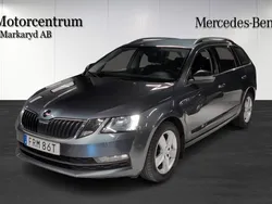 Mörkgrå Begagnad 2019 Skoda Octavia Ambition Kombi | 159 000 kr (Bra pris)