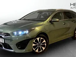 Grön (green) Begagnad 2022 Kia Ceed Advance Kombi | 259 900 kr (Marknadspris)