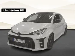 Vit Begagnad 2022 Toyota Yaris Halvkombi | 419 000 kr (Lite dyr)