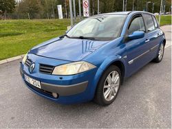 Blå Begagnad 2006 Renault Mégane II Halvkombi | 20 000 kr (Marknadspris)
