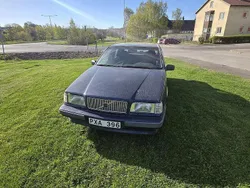 Mörkblå Begagnad 1994 Volvo 850 SE Sedan | 19 900 kr