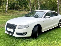 Vit Begagnad 2011 Audi A5 Sportback Comfort Halvkombi | 99 000 kr (Marknadspris)