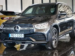 Mörkgrå Begagnad 2021 Mercedes GLC300e AMG SUV | 369 500 kr (Superpris)