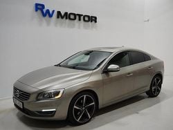 Ljusbrun (brun) Begagnad 2014 Volvo S60 Sedan | 143 900 kr (Marknadspris)