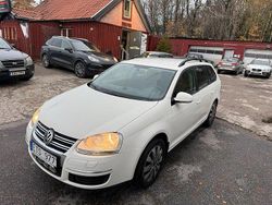 Vit Begagnad 2008 VW Golf VI Kombi | 39 900 kr (Marknadspris)