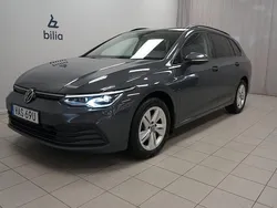 Grå Begagnad 2021 VW Golf VIII Kombi | 239 000 kr (Marknadspris)