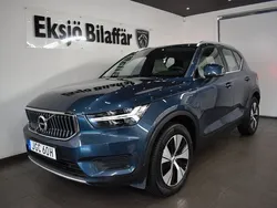 Mörkblå Begagnad 2021 Volvo XC40 Momentum SUV | 359 500 kr (Bra pris)