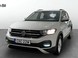 Ljusgrå Begagnad 2021 VW T-Cross Life SUV | 179 900 kr (Marknadspris)