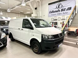 Vit Begagnad 2015 VW T5 Van | 99 800 kr (Marknadspris)