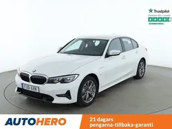 Vit Begagnad 2019 BMW 330e Sport Line Sedan | 320 000 kr (Marknadspris)