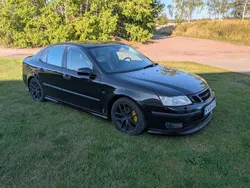 Svart Begagnad 2005 Saab 9-3 Sedan | 21 000 kr (Marknadspris)