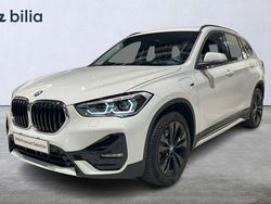 Vit Begagnad 2022 BMW X1 Sport Line SUV | 289 000 kr