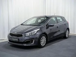 Grå Begagnad 2015 Kia Ceed Halvkombi | 119 900 kr (Marknadspris)