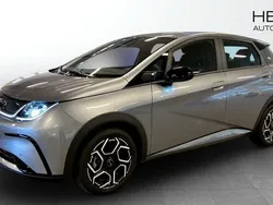Grå (grey) Begagnad 2023 BYD Dolphin Comfort Halvkombi | 389 900 kr