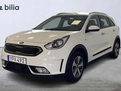 Vit Begagnad 2017 Kia Niro SUV | 149 900 kr (Bra pris)