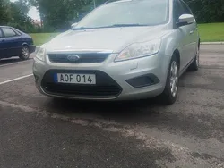 Grå Begagnad 2010 Ford Focus Trend Kombi | 13 000 kr