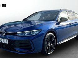 Blå Begagnad 2025 VW Passat R-line Kombi | 539 900 kr