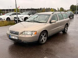 Ljusbrun (brun) Begagnad 2005 Volvo V70 Kinetic Kombi | 28 000 kr (Marknadspris)