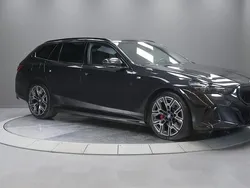 Svart Begagnad 2025 BMW 530e Comfort Edition Kombi | 679 000 kr (Bra pris)