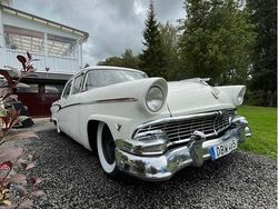Begagnad 1956 Ford V8 Sedan | 150 000 kr