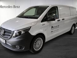 Vit Begagnad 2023 Mercedes e-Vito Minibuss | 459 900 kr