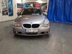 Ljusgrå Begagnad 2006 BMW 530 Kombi | 64 999 kr (Marknadspris)