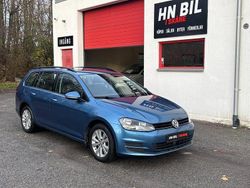 Blå Begagnad 2014 VW Golf VII Kombi | 89 900 kr (Marknadspris)
