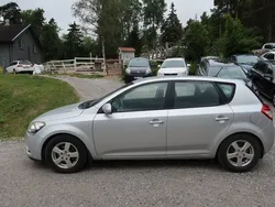 Silver Begagnad 2010 Kia Ceed EX Halvkombi | 37 500 kr (Bra pris)