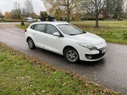 Vit Begagnad 2013 Renault Mégane GrandTour Kombi | 49 900 kr (Marknadspris)