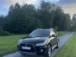 Svart Begagnad 2012 Mitsubishi Outlander SUV | 75 000 kr (Marknadspris)