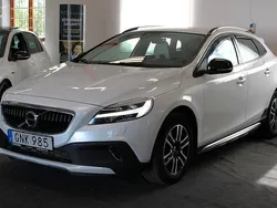Vit Begagnad 2016 Volvo V40 CC Business Edition Kombi | 169 900 kr (Marknadspris)