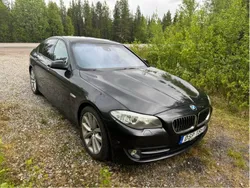 Grå Begagnad 2011 BMW 530 Shadowline Sedan | 119 000 kr (Marknadspris)