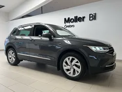 Grå (dolphin grey metallic) Begagnad 2021 VW Tiguan SUV | 289 900 kr (Marknadspris)