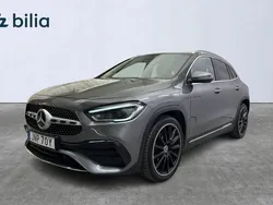 Mörkgrå Begagnad 2020 Mercedes GLA200 AMG SUV | 357 500 kr