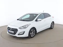 Vit Begagnad 2016 Hyundai i30 Halvkombi | 130 000 kr (Marknadspris)