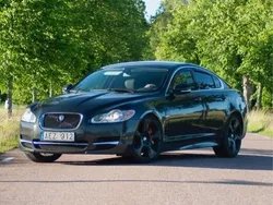 Grå Begagnad 2011 Jaguar XF Sedan | 97 000 kr (Marknadspris)
