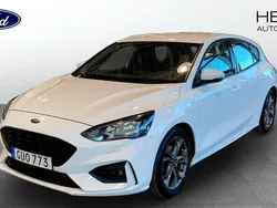 Vit (white) Begagnad 2018 Ford Focus ST-Line Halvkombi | 129 900 kr (Bra pris)