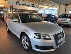 Grå (gråmet) Begagnad 2010 Audi A3 Attraction Halvkombi | 64 500 kr
