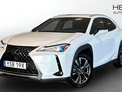 Vit (white) Begagnad 2020 Lexus UX 250h E-FOUR SUV | 269 900 kr (Marknadspris)