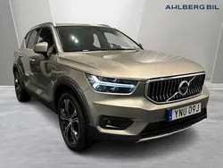 Grå Begagnad 2021 Volvo XC40 Inscription SUV | 359 500 kr (Marknadspris)