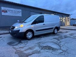 Grå Begagnad 2016 Fiat Scudo Van | 99 900 kr (Marknadspris)