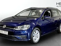 Mörkblå (blue) Begagnad 2017 VW Golf VII Kombi | 129 800 kr (Marknadspris)
