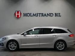 Grå Begagnad 2019 Ford Mondeo Titanium Kombi | 194 900 kr (Bra pris)