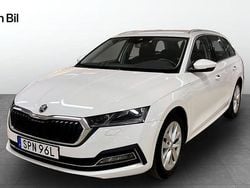 Vit Begagnad 2021 Skoda Octavia Style Kombi | 244 900 kr (Marknadspris)