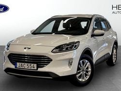 Silver Begagnad 2022 Ford Kuga Titanium SUV | 244 900 kr (Marknadspris)