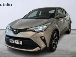 Silver Begagnad 2022 Toyota C-HR Edition SUV | 272 900 kr (Marknadspris)