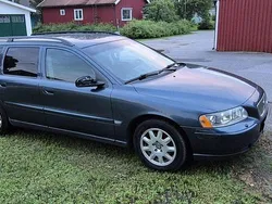 Blå Begagnad 2005 Volvo V70 Business Edition Kombi | 33 000 kr (Lite dyr)