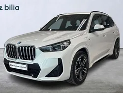 Vit (mineral vit) Begagnad 2024 BMW X1 M Sport SUV | 599 900 kr