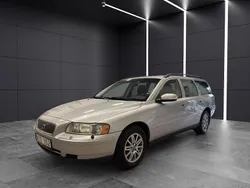 Ljusgrå Begagnad 2006 Volvo V70 Kinetic Kombi | 44 900 kr (Lite dyr)