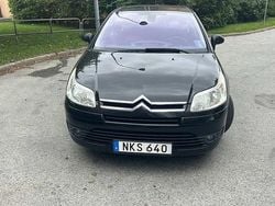 Svart Begagnad 2008 Citroën C4 Halvkombi | 32 500 kr (Marknadspris)